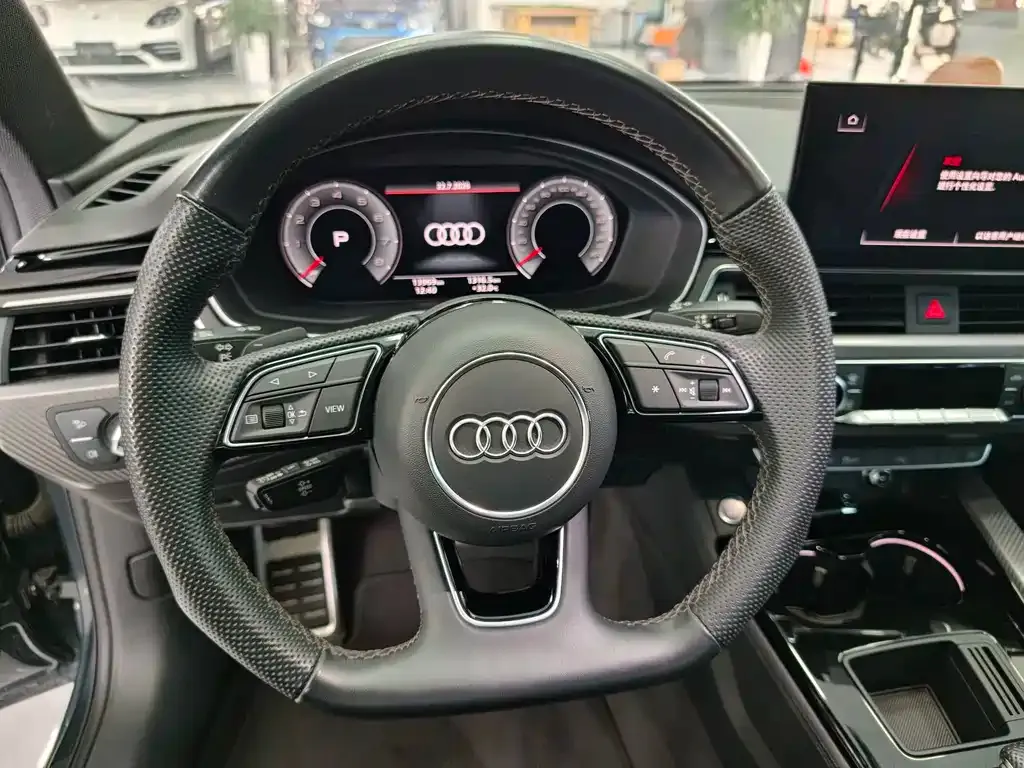 Audi A4L — фото 5