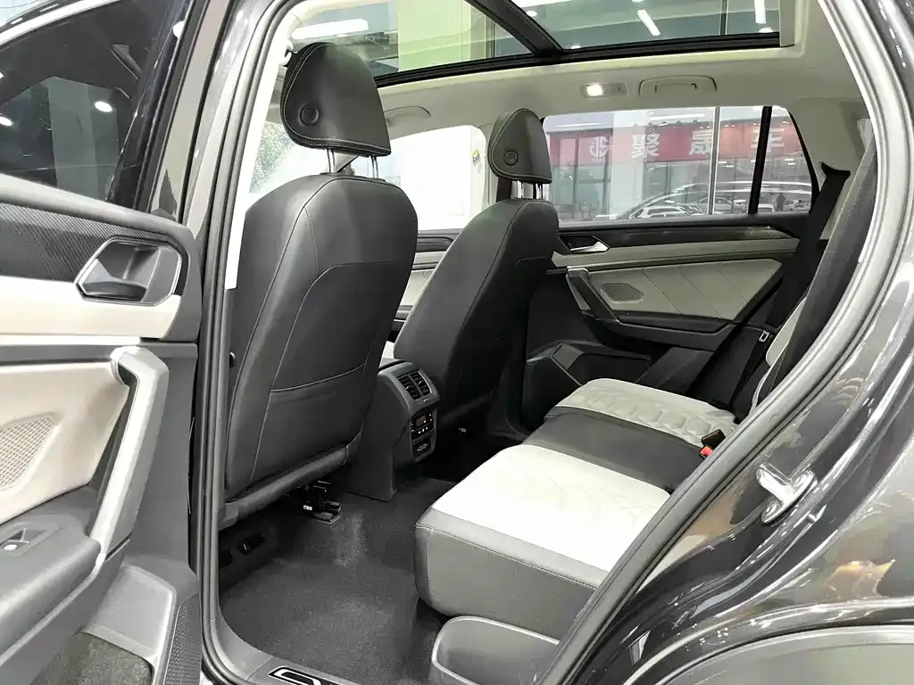 Volkswagen Tayron 2022 из CN, фото 3