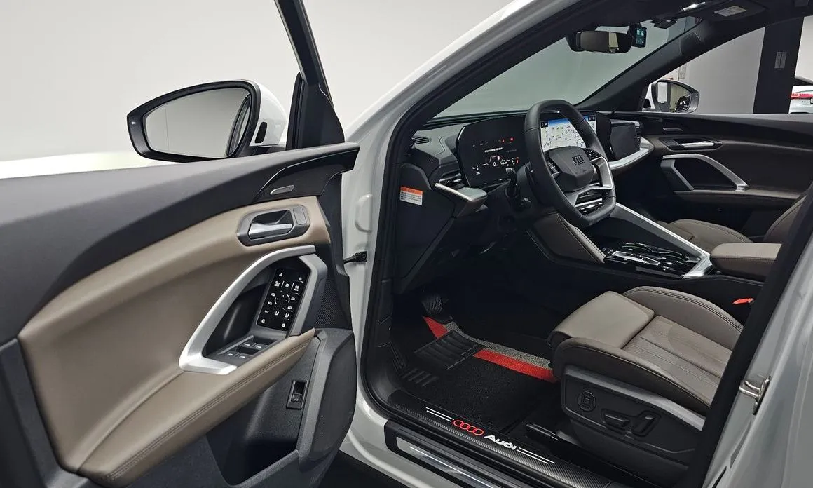 Audi Q5 2025 из KR, фото 6