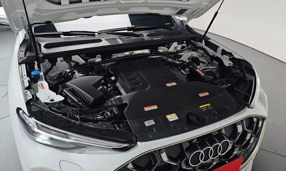 Audi Q5 2025 из KR, фото 4
