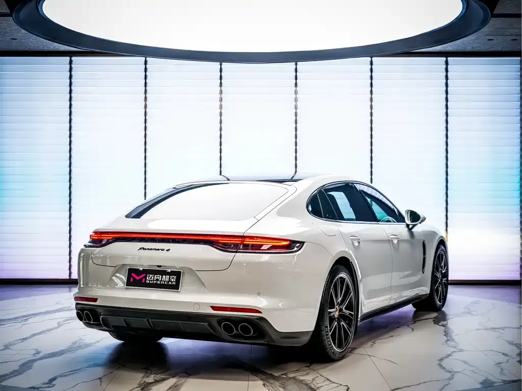 Porsche Panamera — фото 10