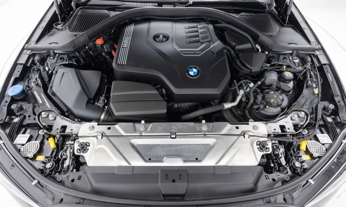 BMW 3-Series 2022 из KR, фото 10