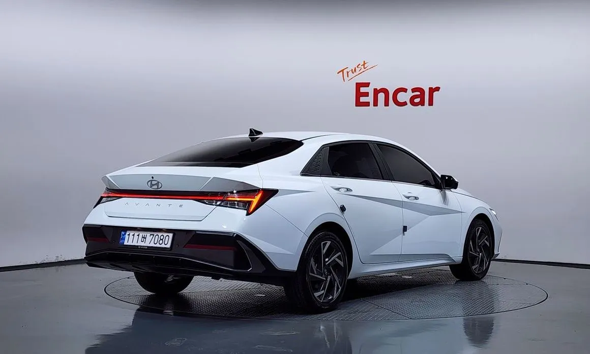 Hyundai AVANTE — фото 2