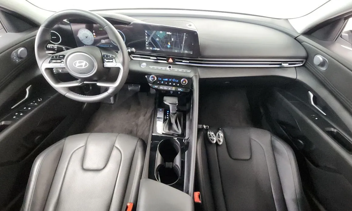 Hyundai AVANTE — фото 9