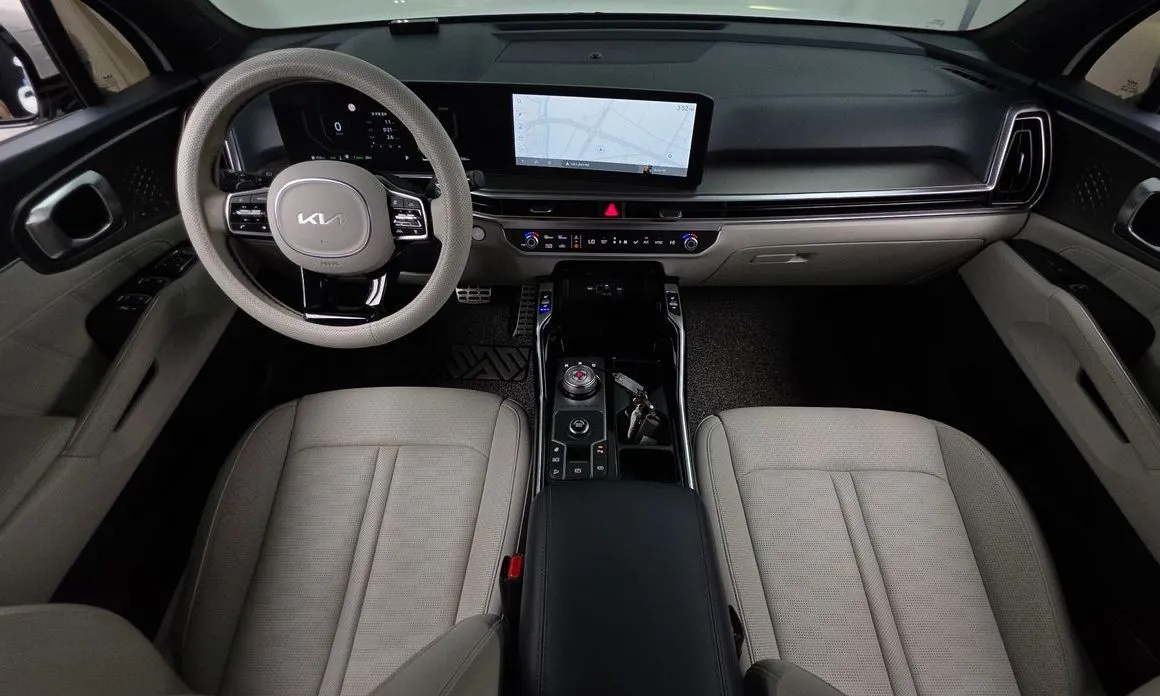 Kia Sorento — фото 7