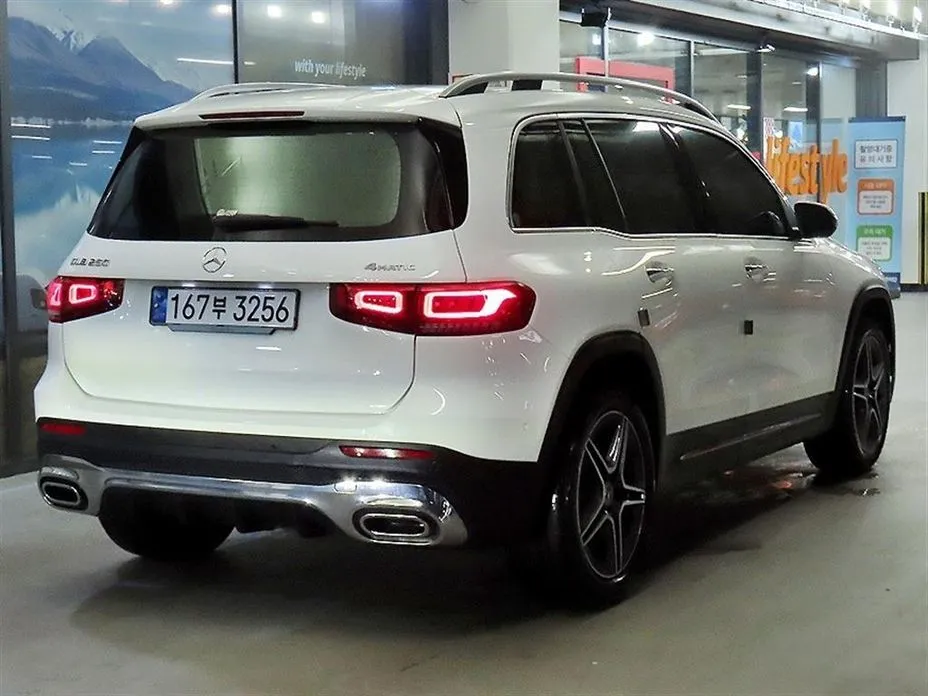 Mercedes-Benz GLB-Class — фото 4