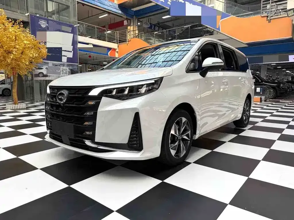 GAC Motor Trumpchi M6 — фото 1