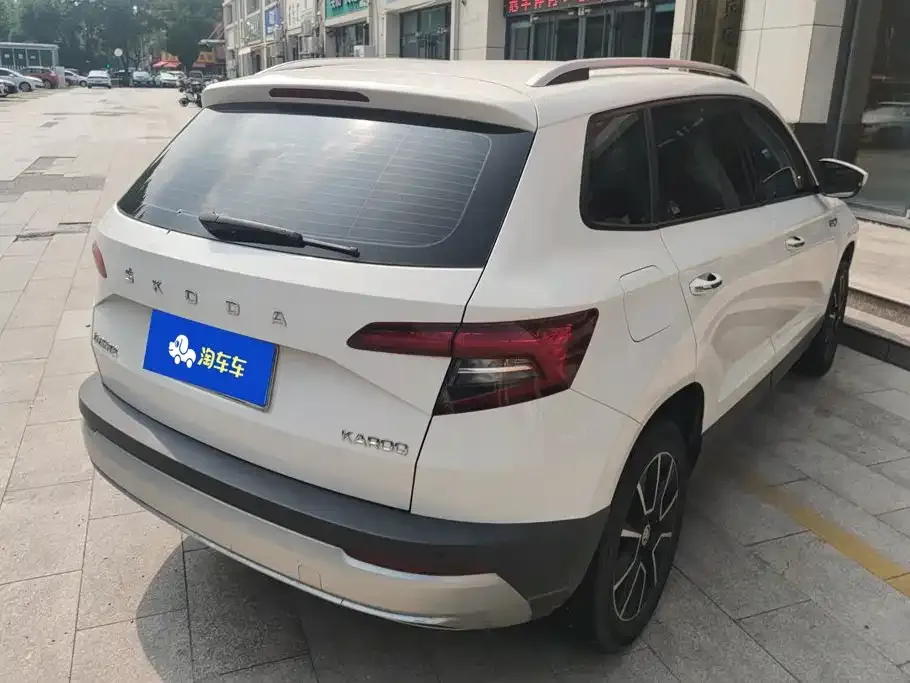 Skoda Karoq — фото 9