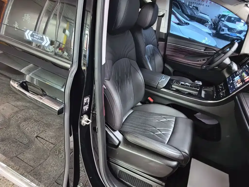 GAC Motor Trumpchi M8 — фото 6