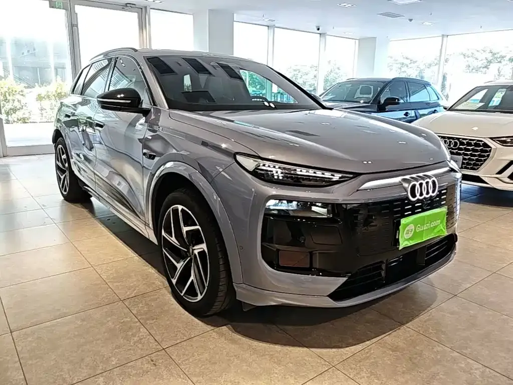 Audi Q6L e-tron — фото 7