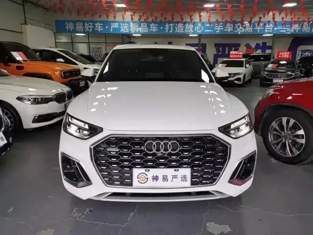 Audi Q5L Sportback — фото 9