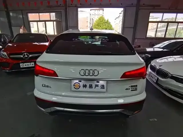 Audi Q5L Sportback — фото 8