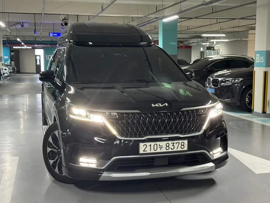 Kia Carnival — фото 1