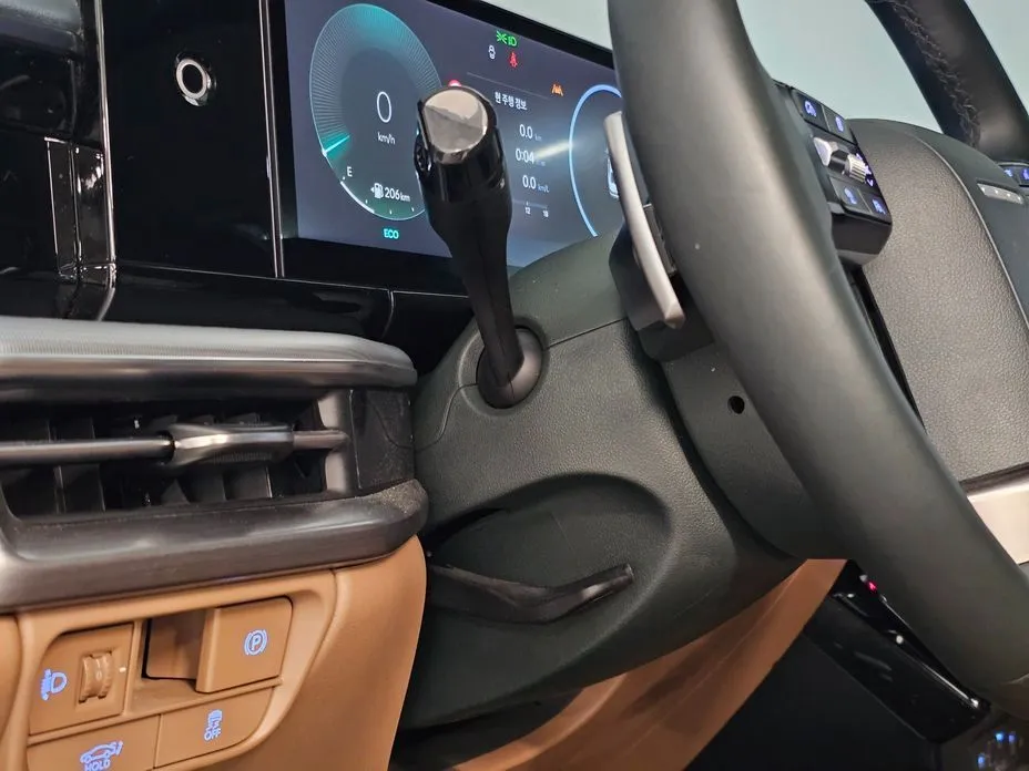 Hyundai Grandeur 2023 из KR, фото 2