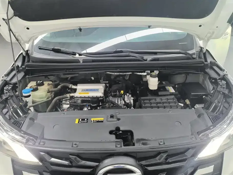 GAC Motor Trumpchi M6 — фото 10