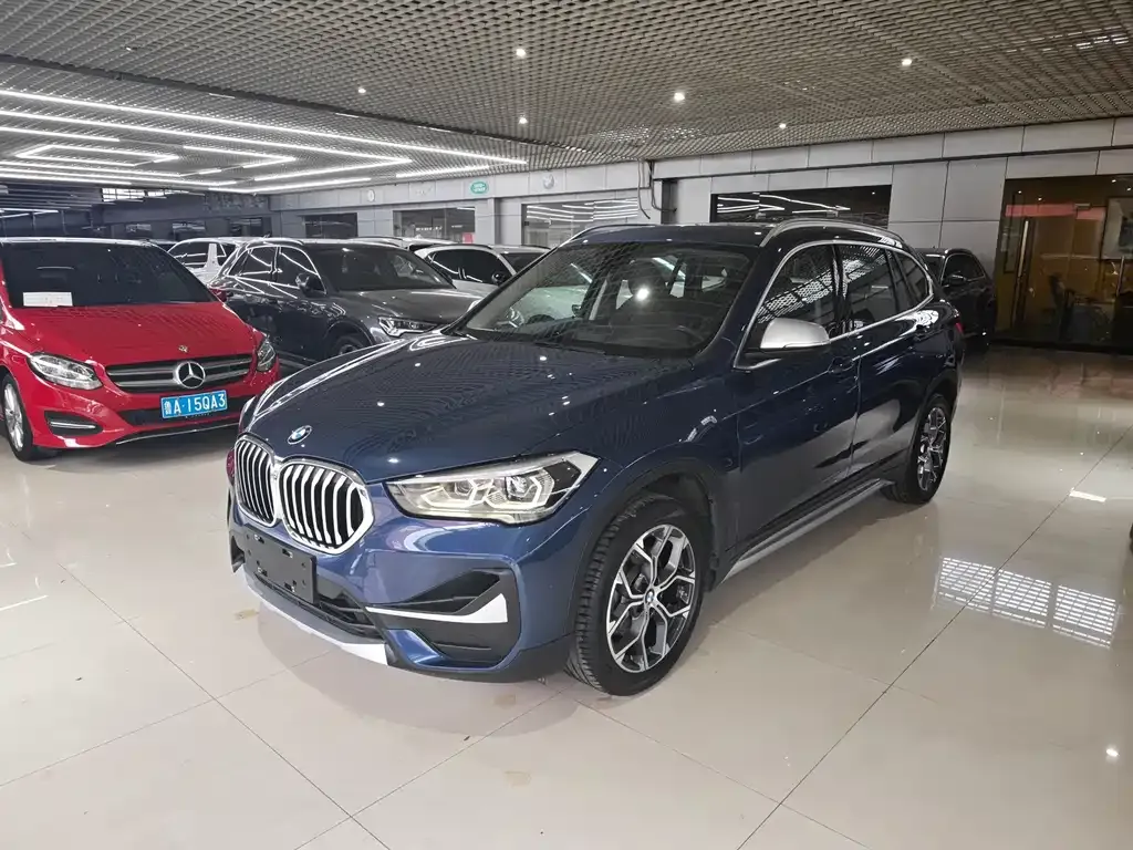 BMW X1 — фото 1