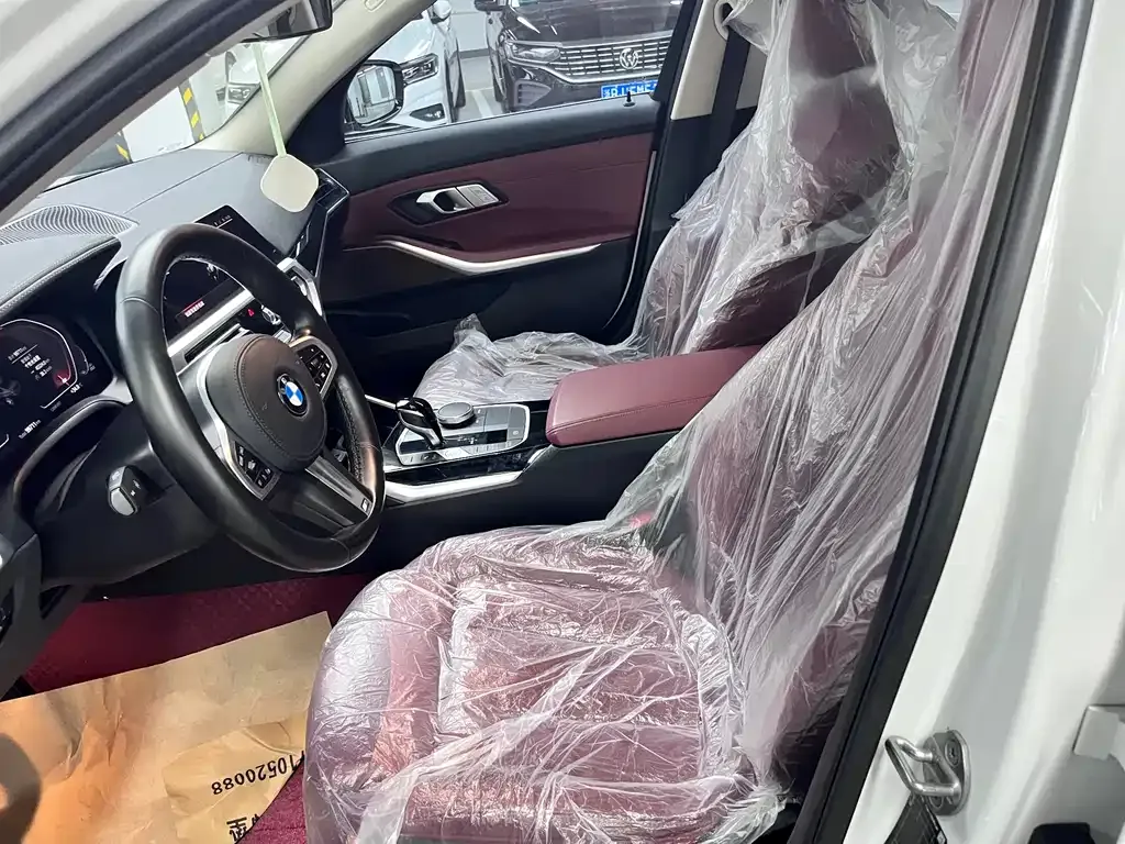 BMW 3 Series 2021 из CN, фото 7