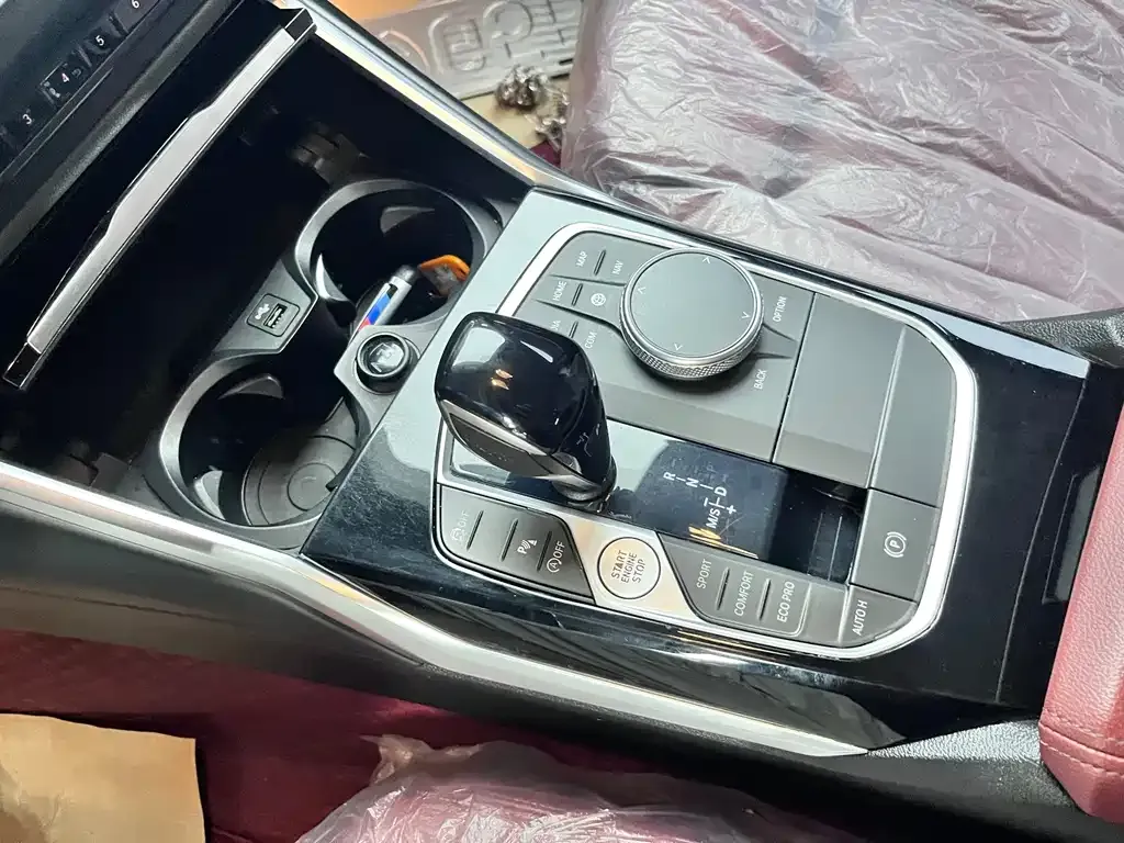 BMW 3 Series 2021 из CN, фото 6