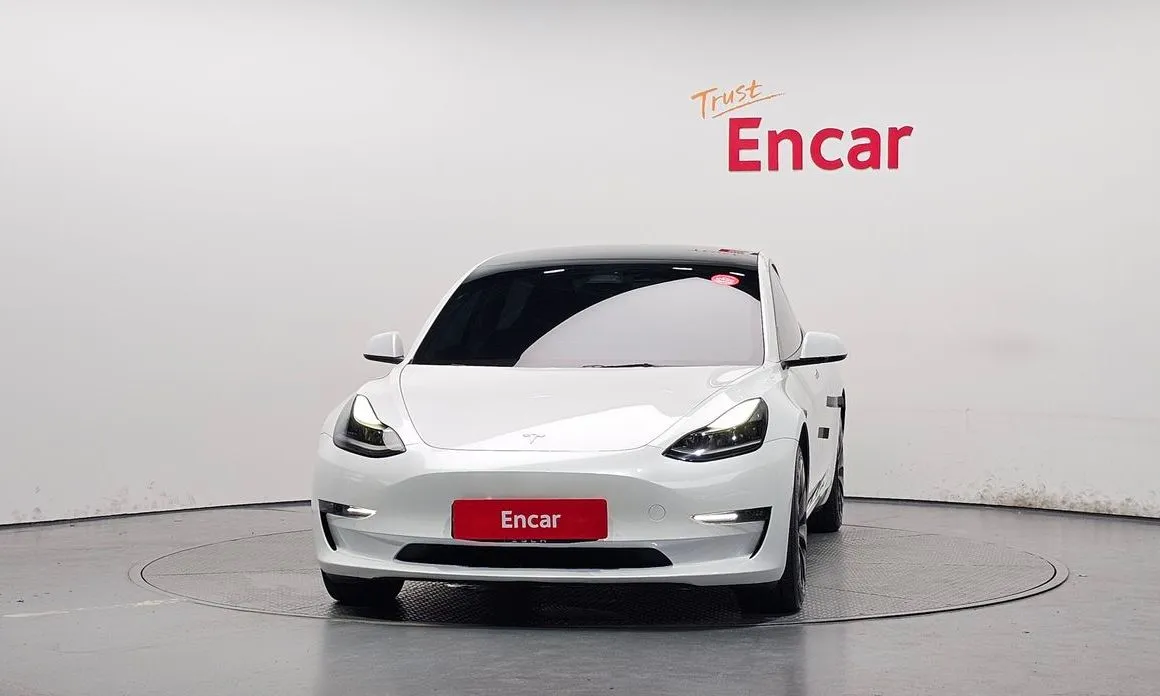 Tesla Model 3 — фото 4