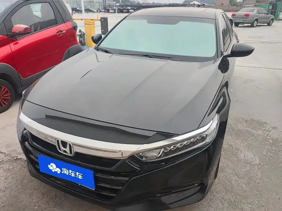 Honda Accord — фото 9