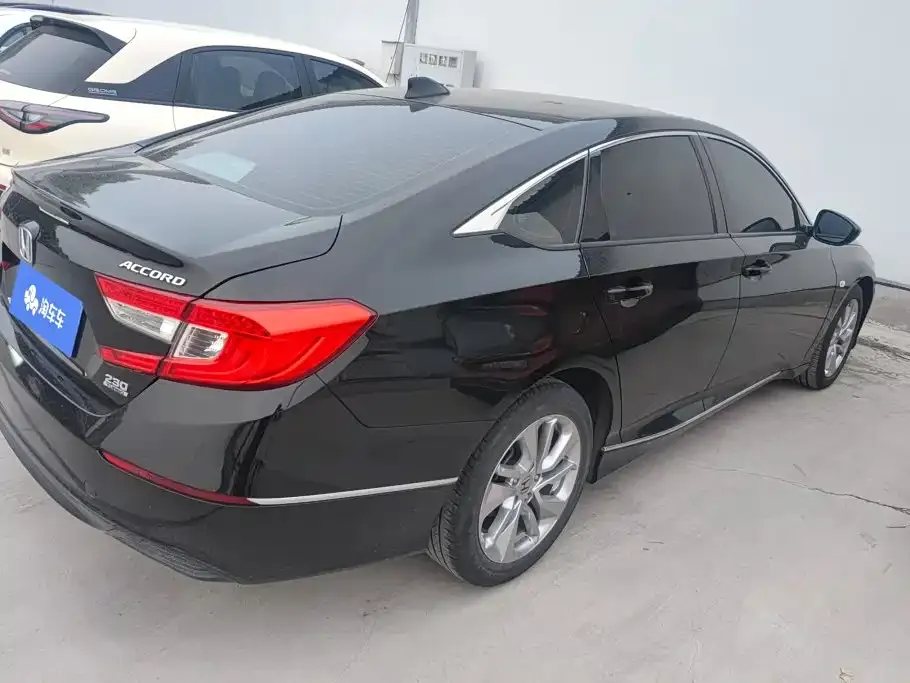 Honda Accord — фото 2