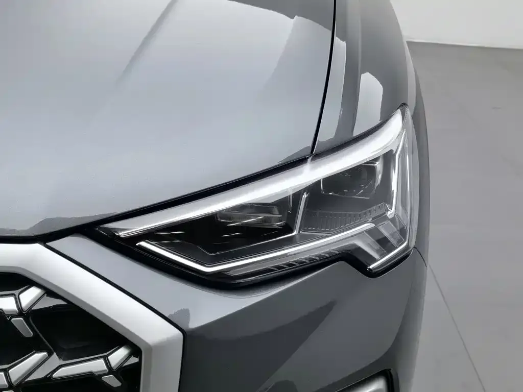 Audi Q3 — фото 3