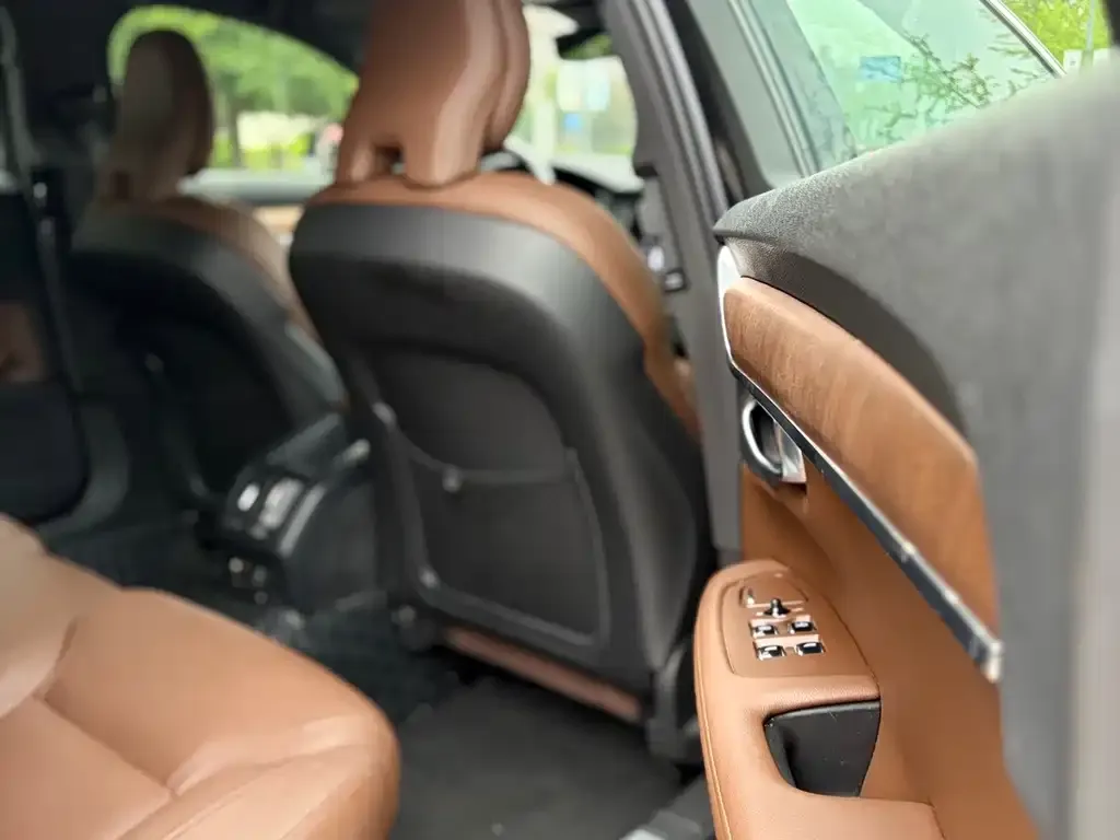 Volvo S90 — фото 2