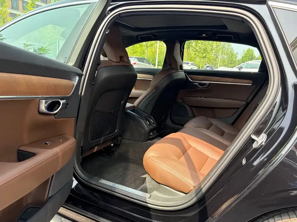 Volvo S90 — фото 3