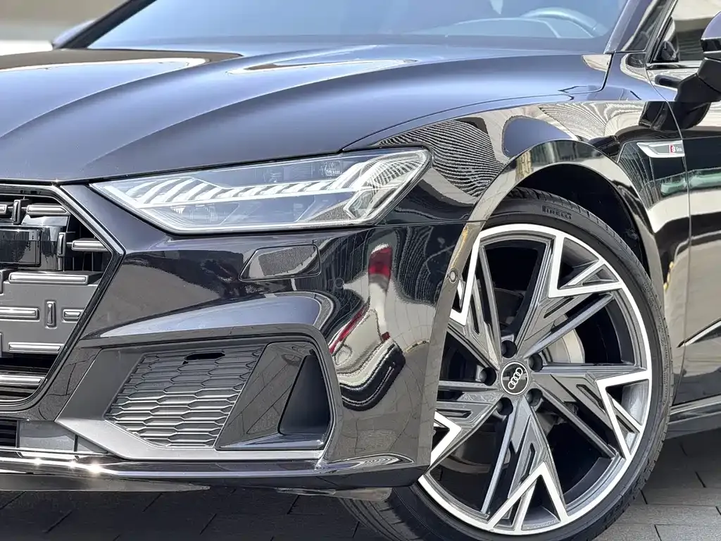 Audi A7L — фото 5