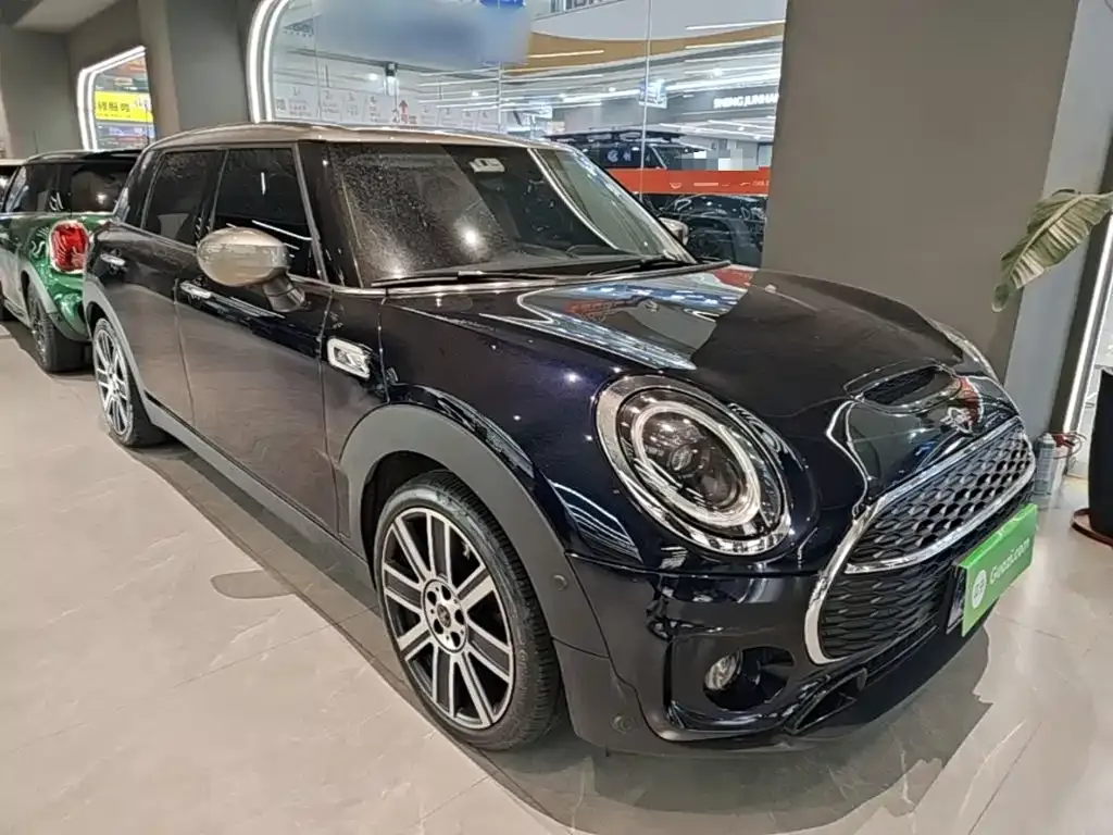 MINI Clubman — фото 3