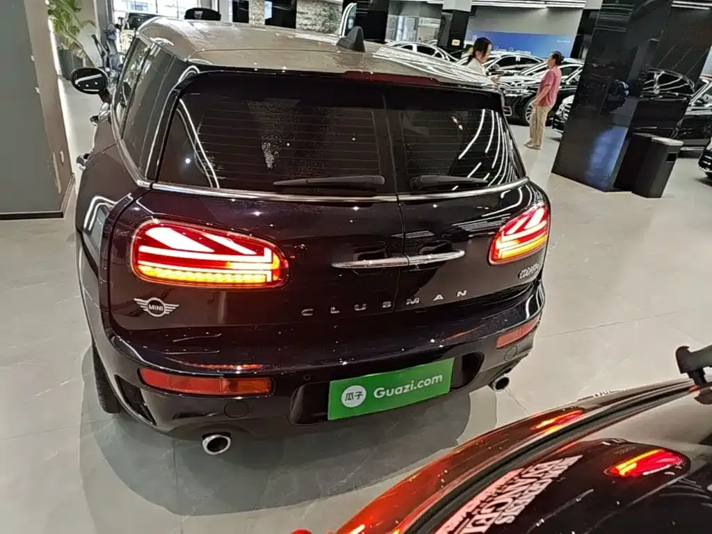 MINI Clubman — фото 6