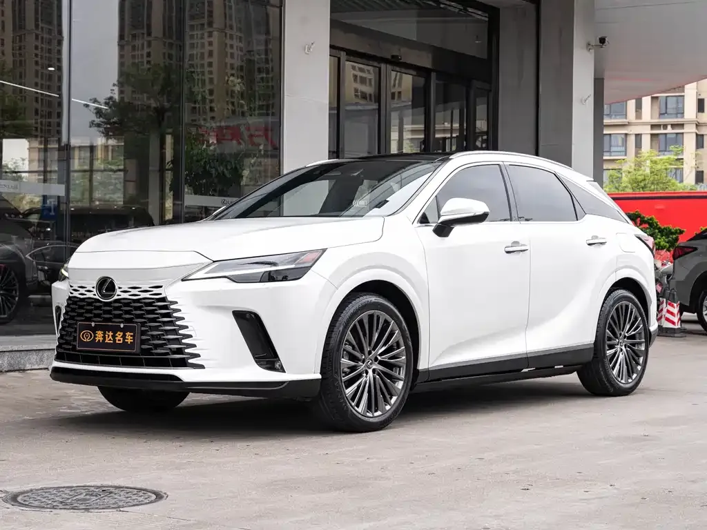 Lexus RX — фото 1