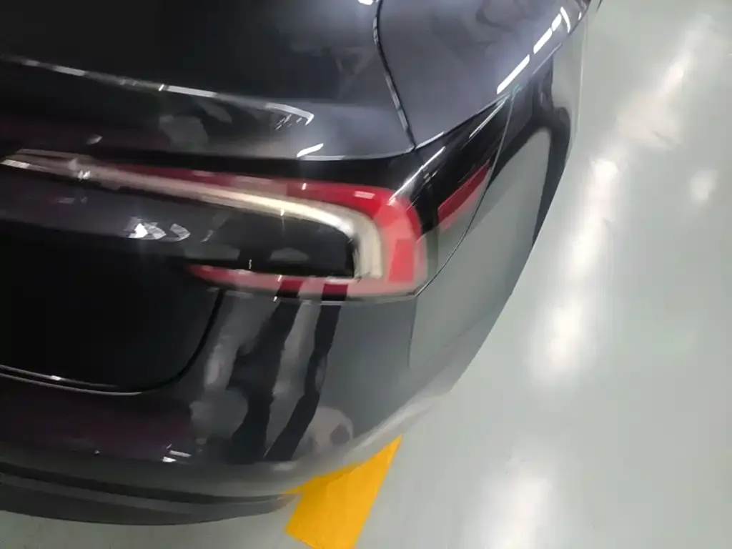 Tesla Model 3 — фото 6