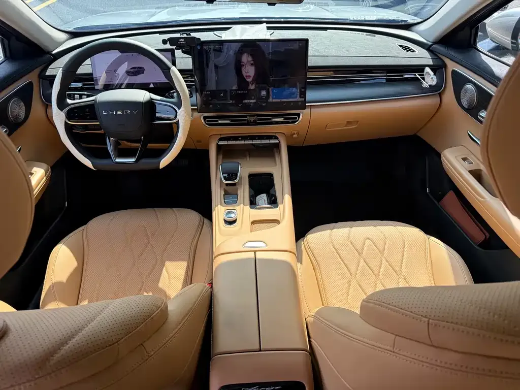 Chery Arrizo 8 PRO — фото 10