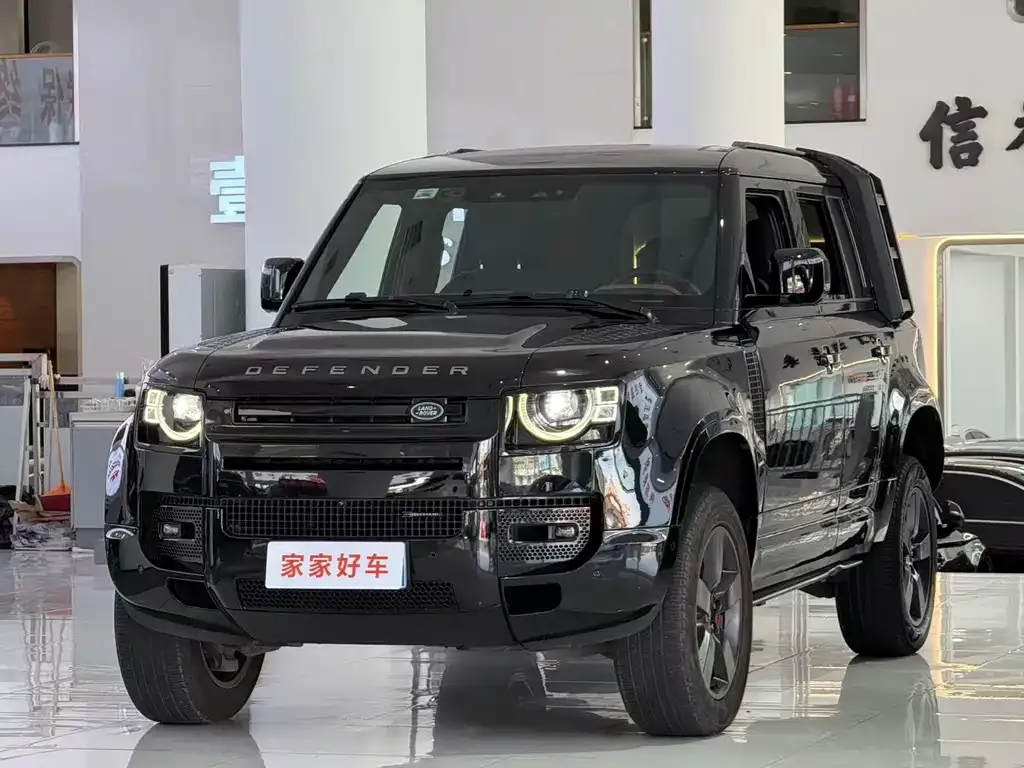 Land Rover Defender — фото 1