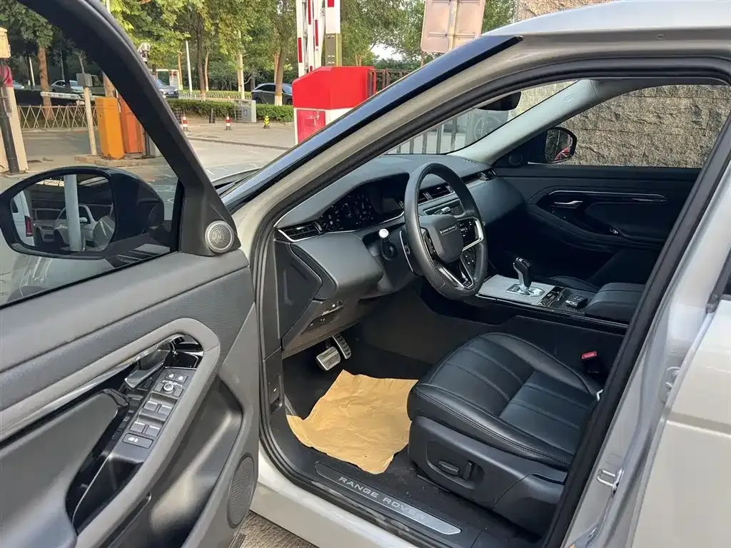 Land Rover Evoque — фото 2