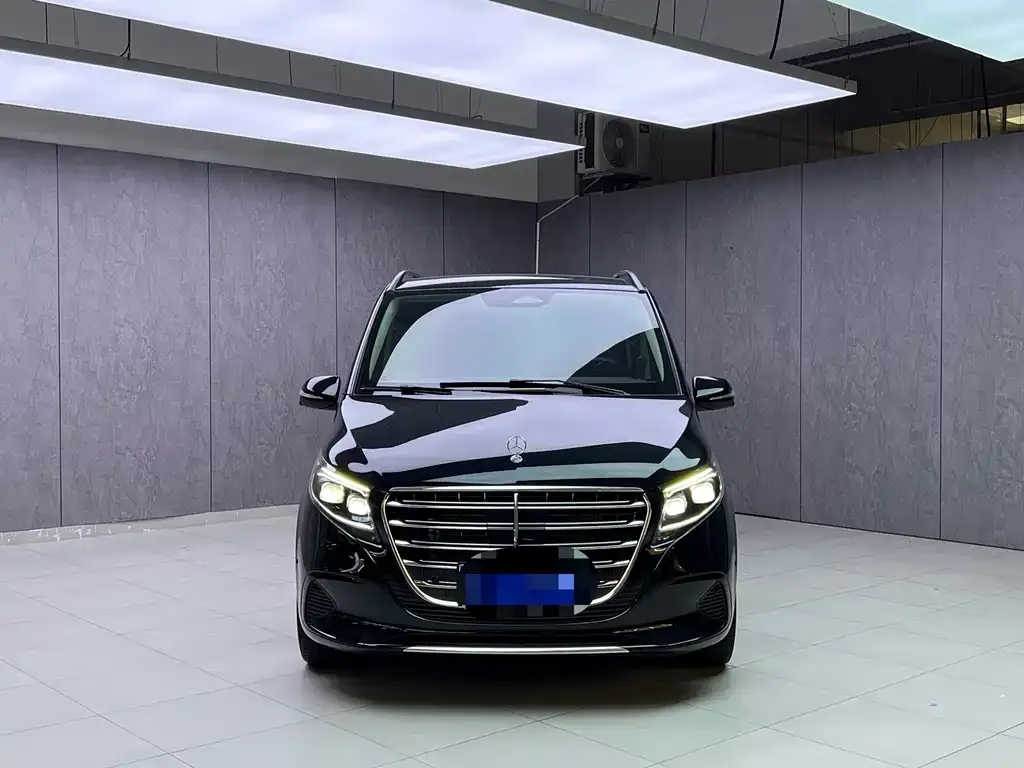 Mercedes-Benz V-Class — фото 4