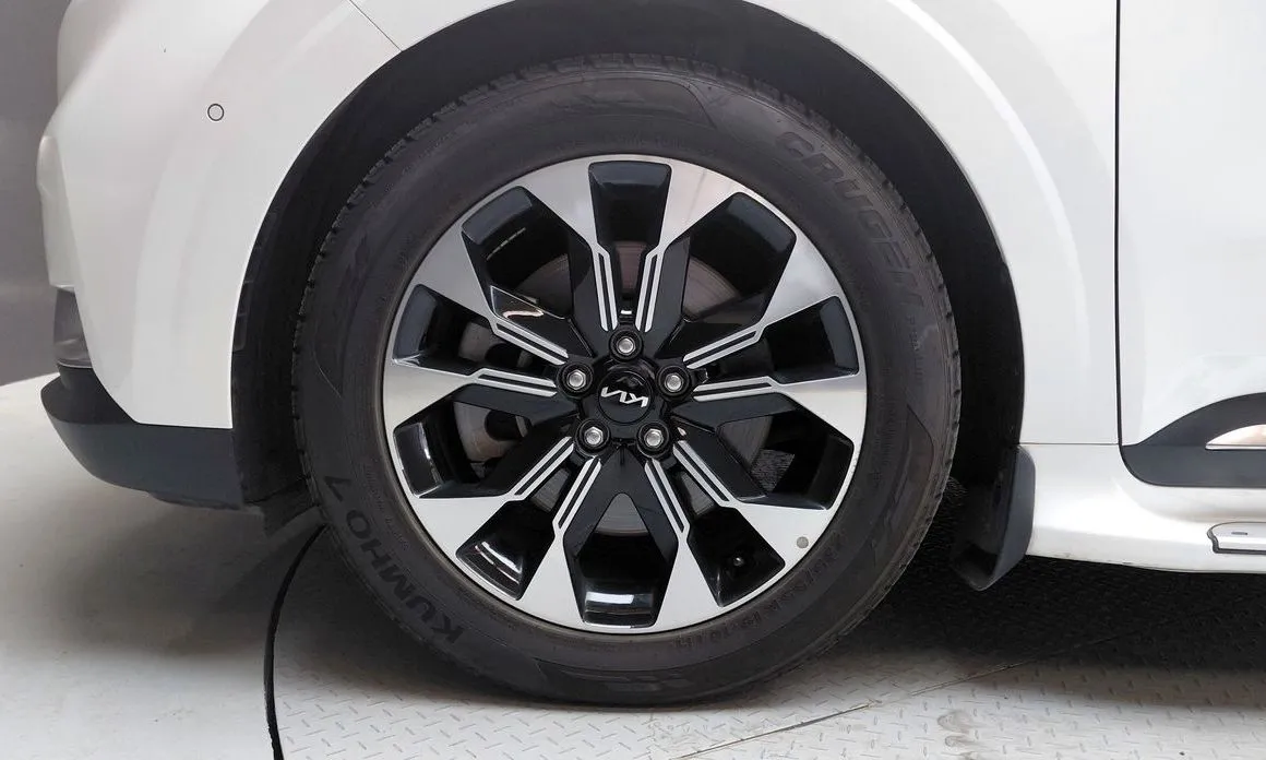 Kia Carnival 2023 из KR, фото 2