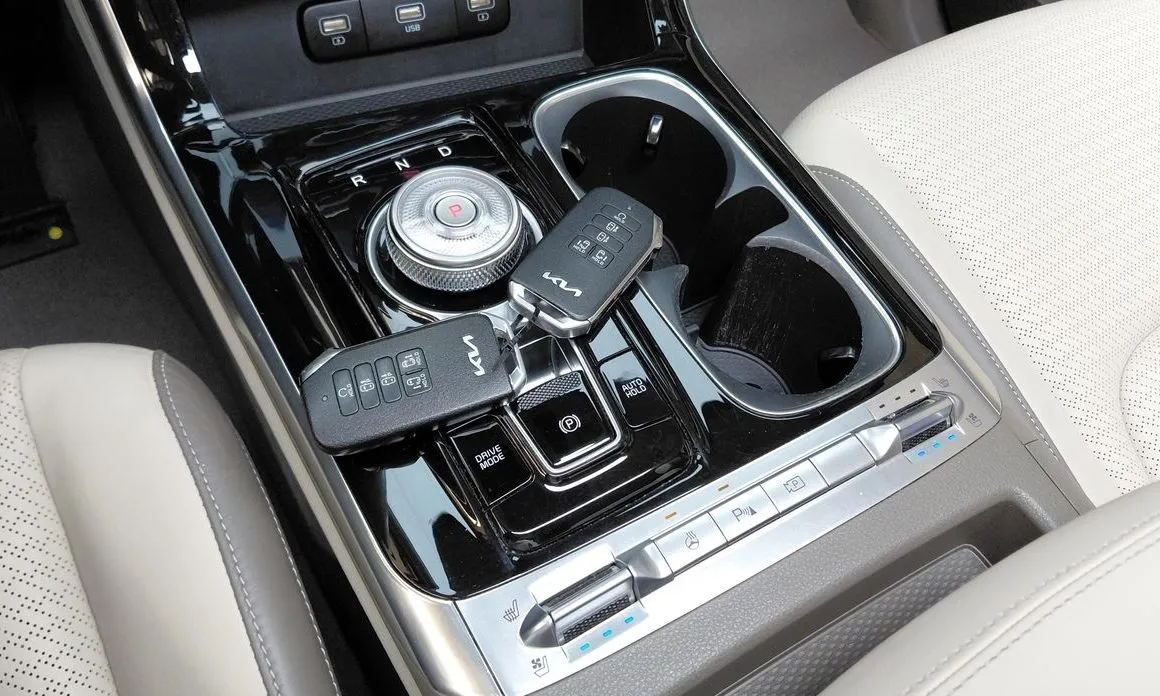 Kia Carnival 2023 из KR, фото 8