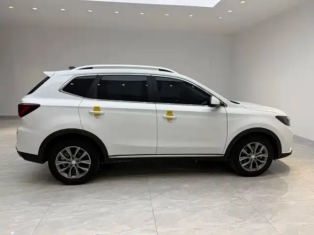 Roewe RX5 — фото 2