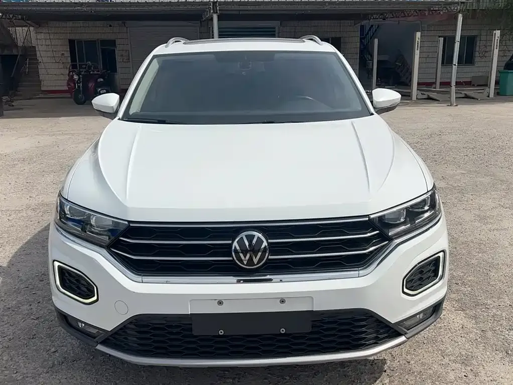 Volkswagen T-Roc — фото 2