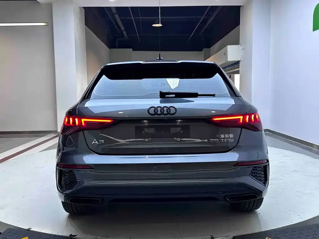 Audi A3 — фото 2