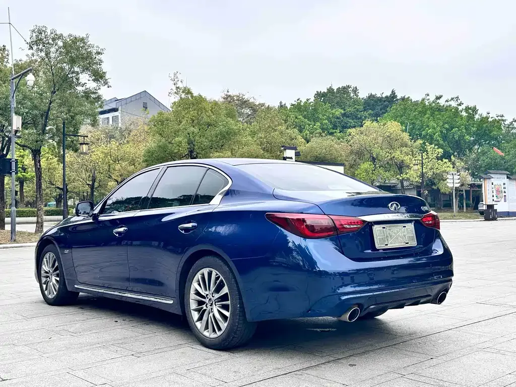Infiniti Q50L — фото 7