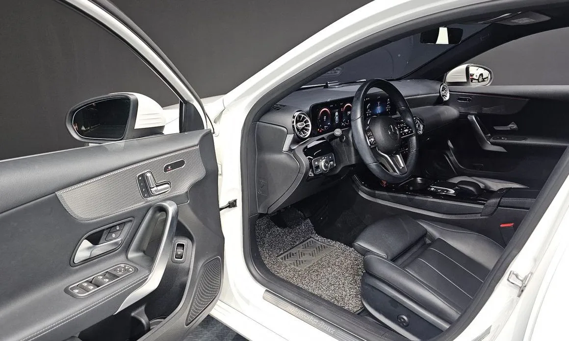 Mercedes-Benz A-Class — фото 10