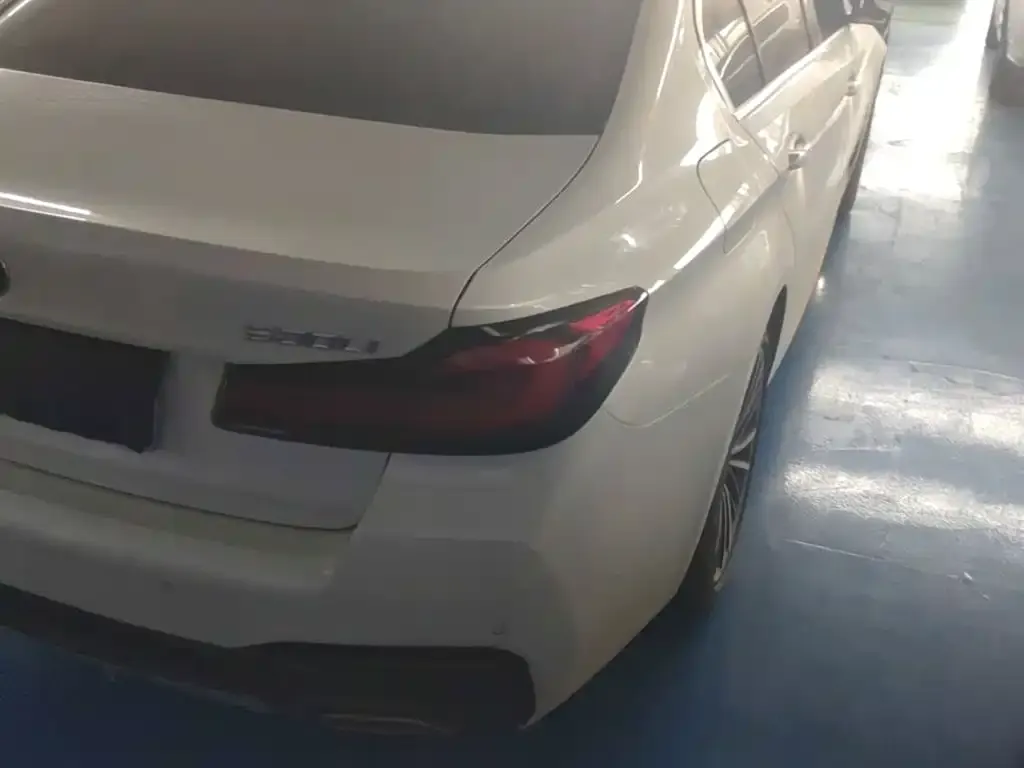BMW 5 Series — фото 10