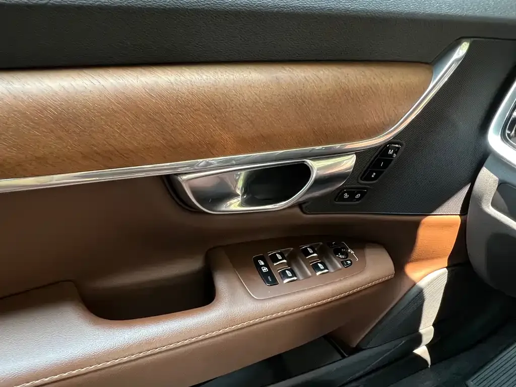 Volvo S90 — фото 2