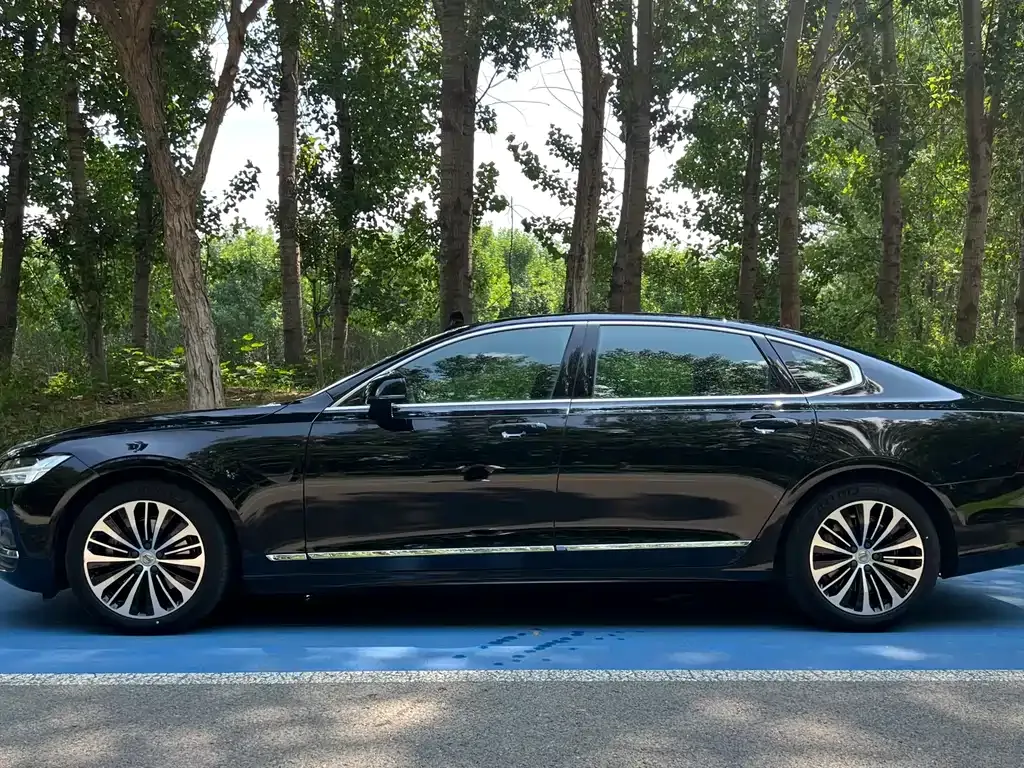 Volvo S90 — фото 10