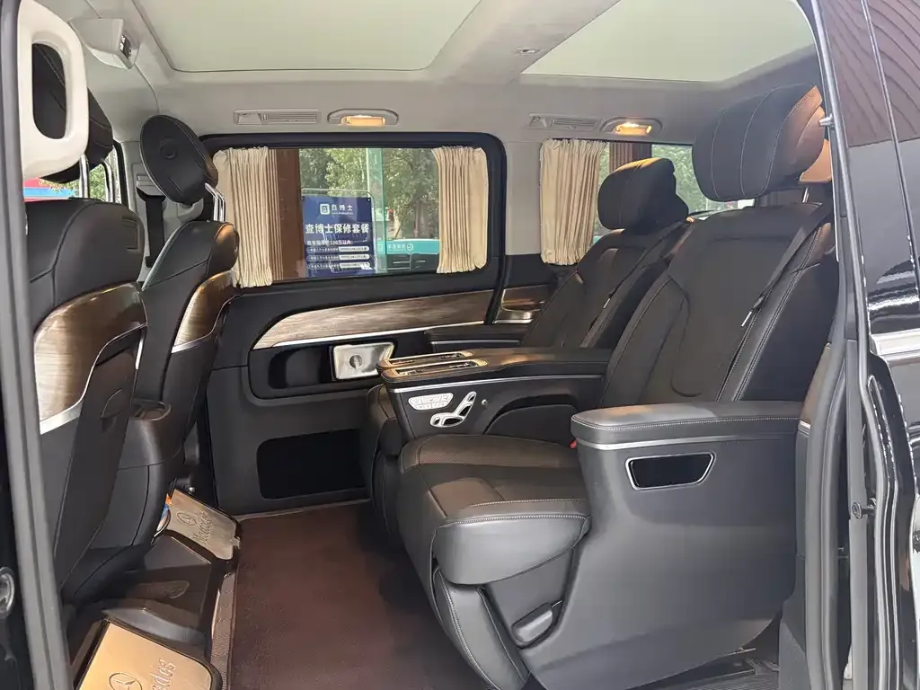 Mercedes-Benz V-Class — фото 7