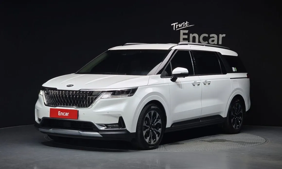 Kia Carnival — фото 1