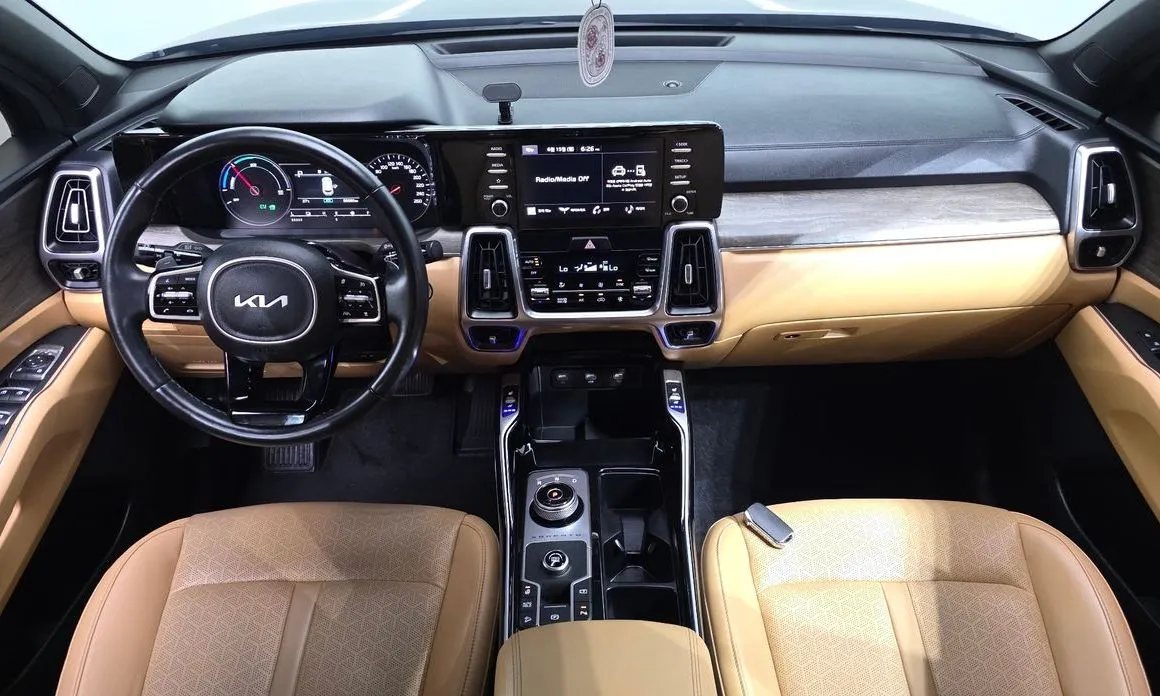 Kia Sorento — фото 5